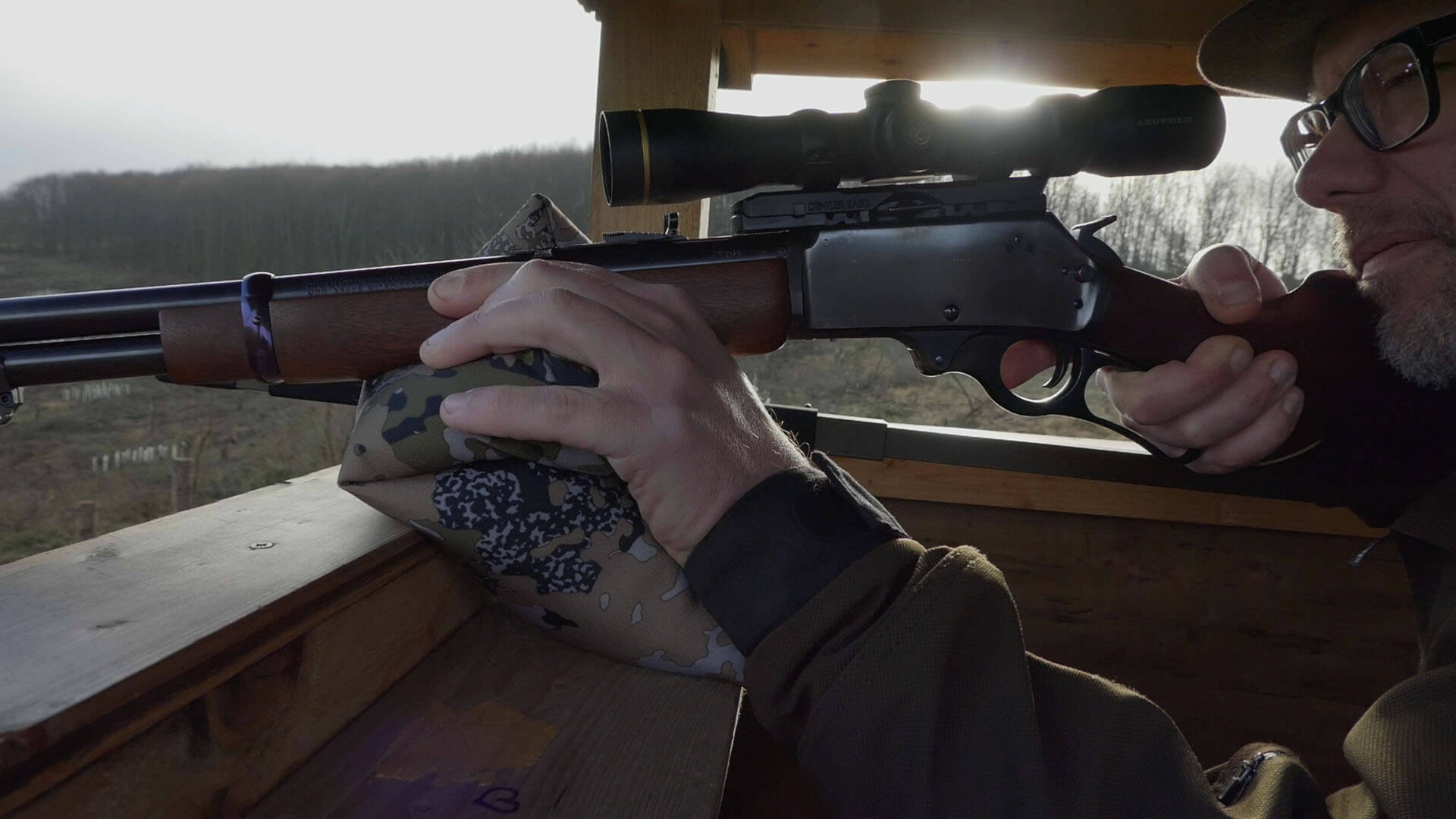 Schießen mit Ellenbogenauflage und Kissen