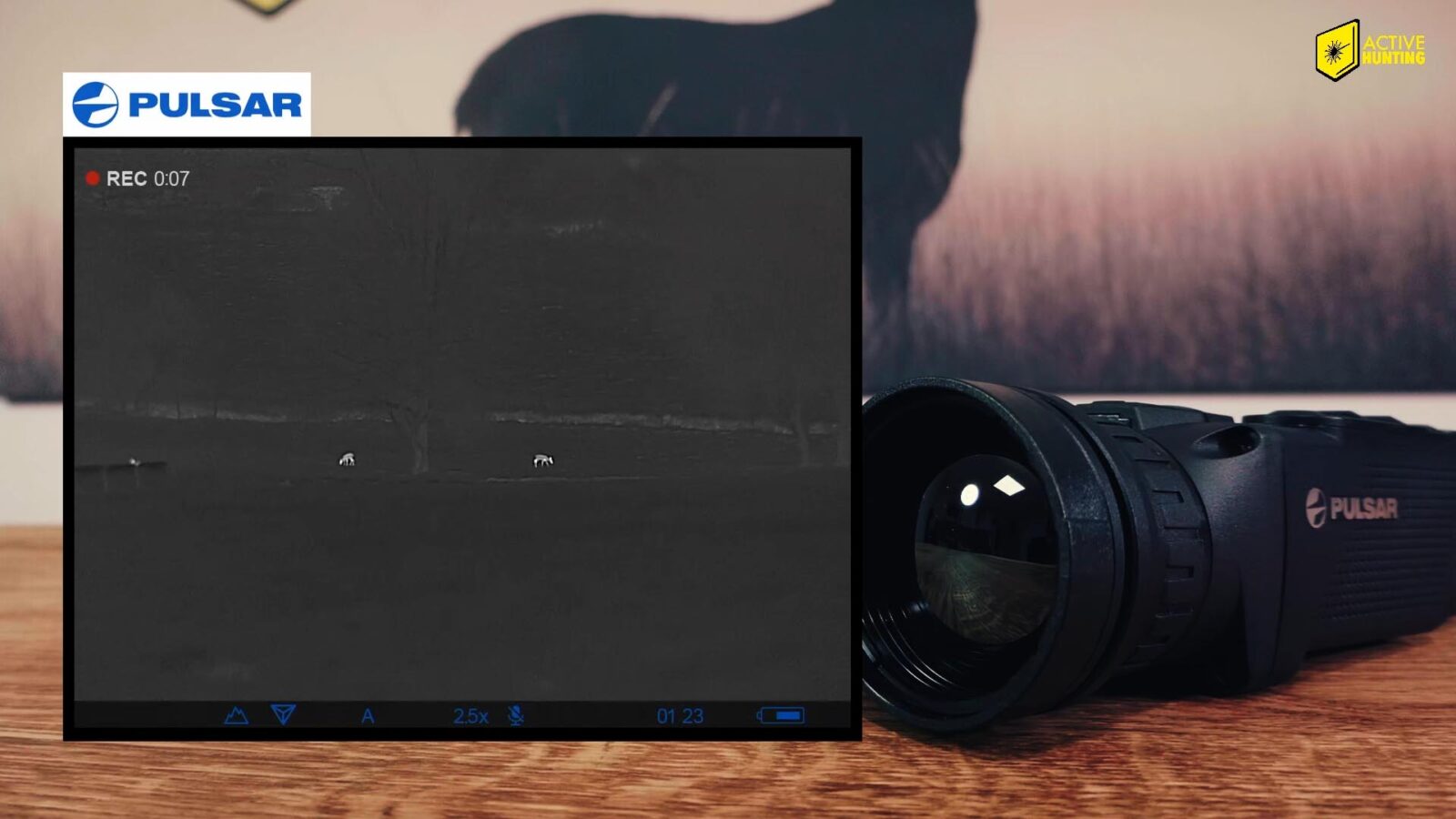 Die Scharfeinstellung am Objektiv läuft mit sattem Kraftaufwand und lässt präzise Einstellungen zu. Eine Gummiarmierung würde das ganze noch etwas griffiger machen.