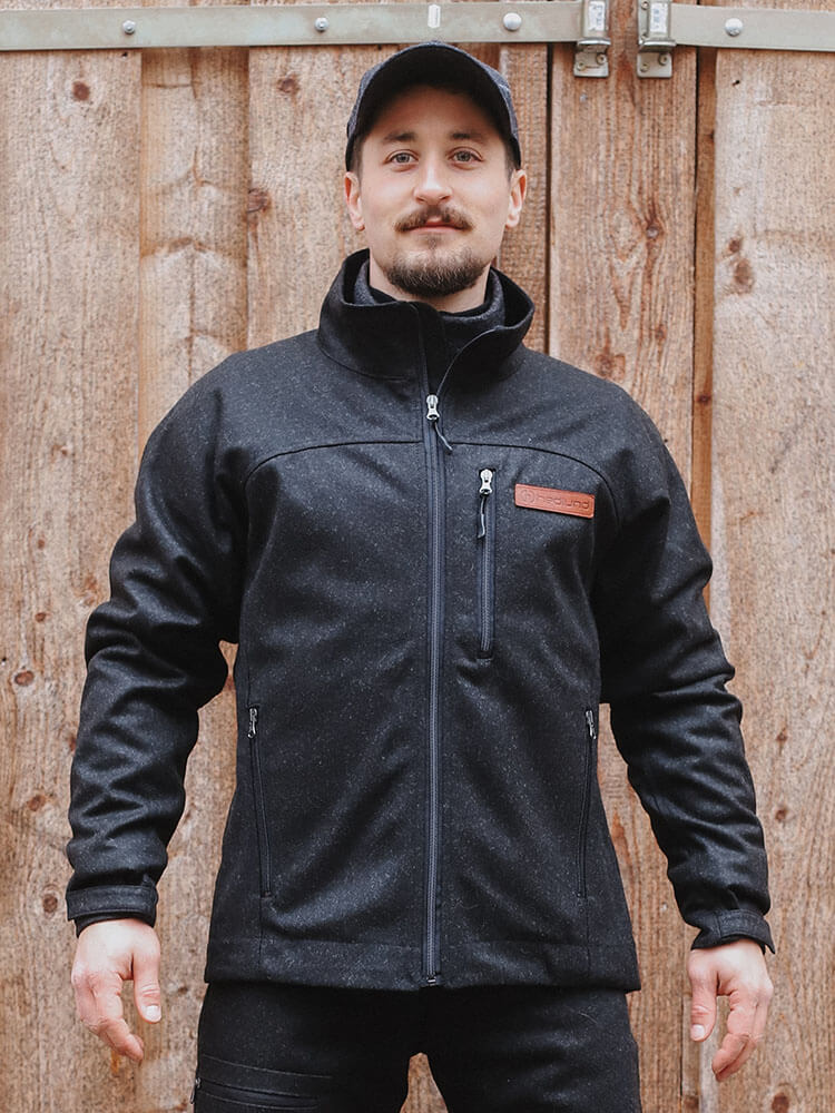 Hedlund Larvik Black - Herren Lodenjacke an Model