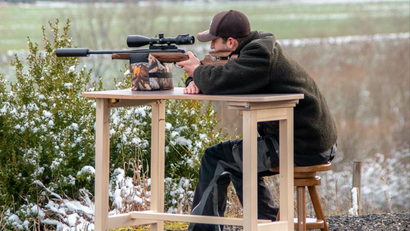 Waffe einschie&szlig;en